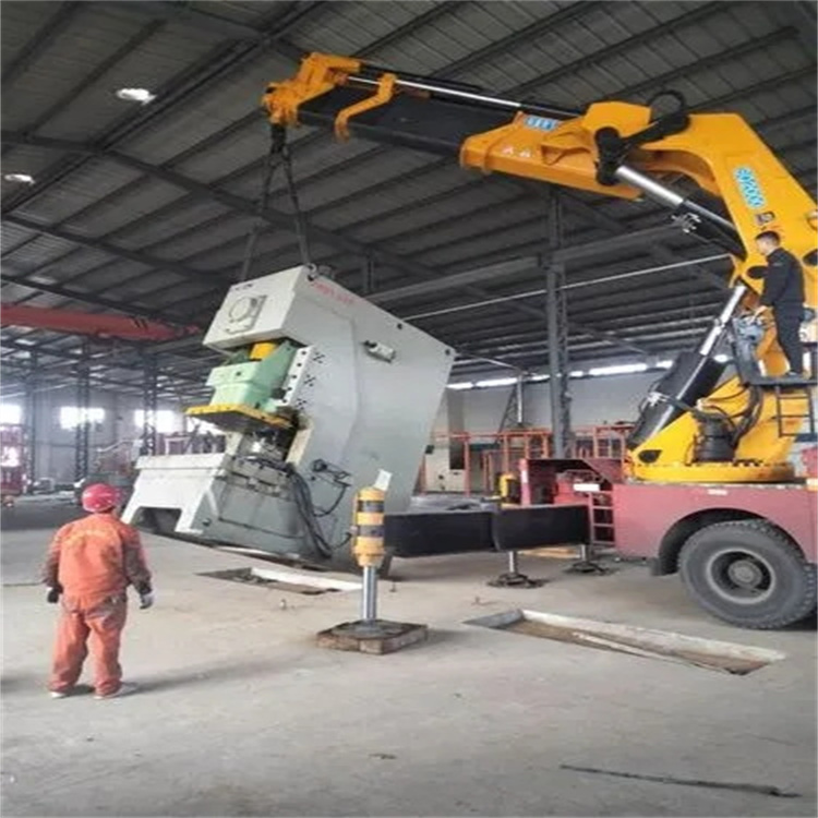 南宫80吨折臂吊车出租附近电话